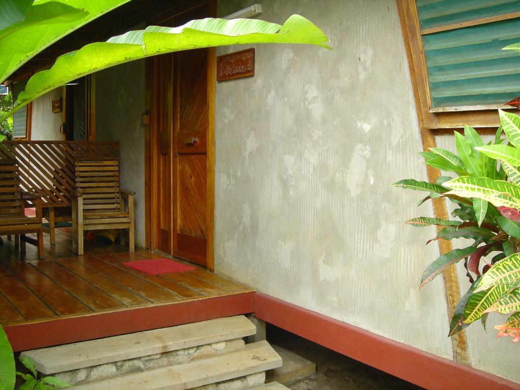 Whistling Bird Hotel Negril Ngoại thất bức ảnh