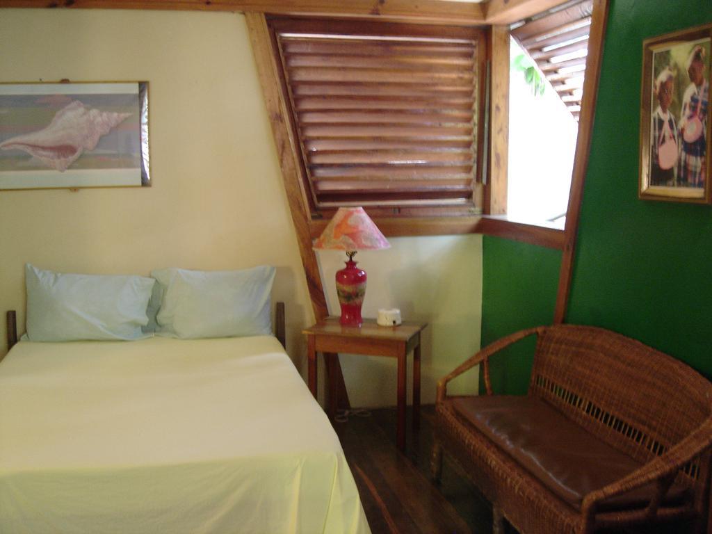 Whistling Bird Hotel Negril Ngoại thất bức ảnh