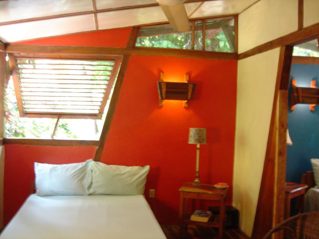 Whistling Bird Hotel Negril Ngoại thất bức ảnh