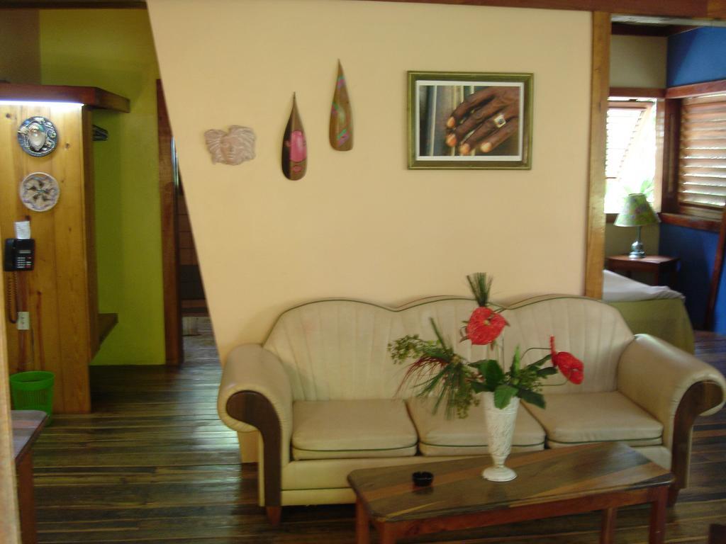 Whistling Bird Hotel Negril Ngoại thất bức ảnh