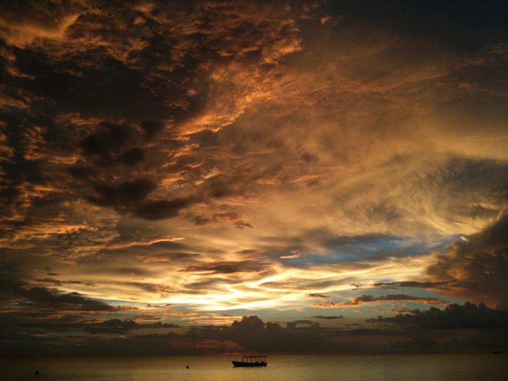 Whistling Bird Hotel Negril Ngoại thất bức ảnh
